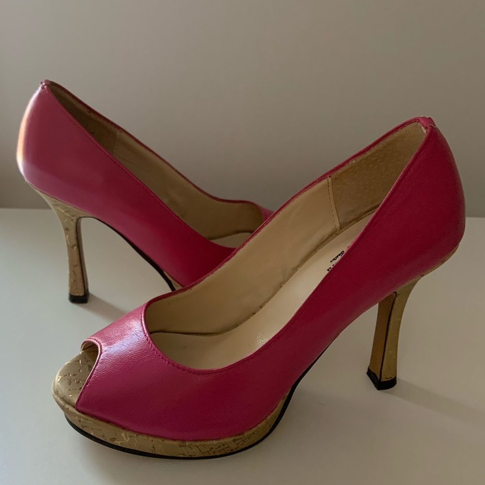 Cinderella of Boston ~ Corsica Pumps